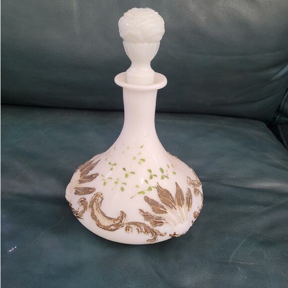 Victorian Milk Glass Perfume Bottle – Romantic Vintage Vanity Collectible - Picture 3 of 9